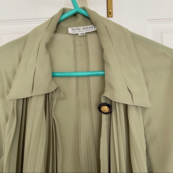 Matcha Green Long Blouse! - Picture 2 of 5